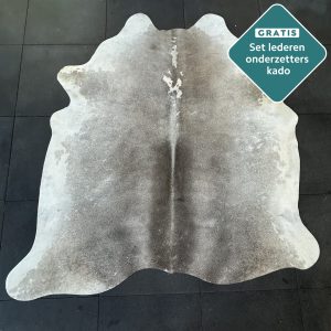 taupe grijs koevel parketvloer
