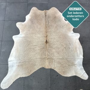 kleine beige koehuid