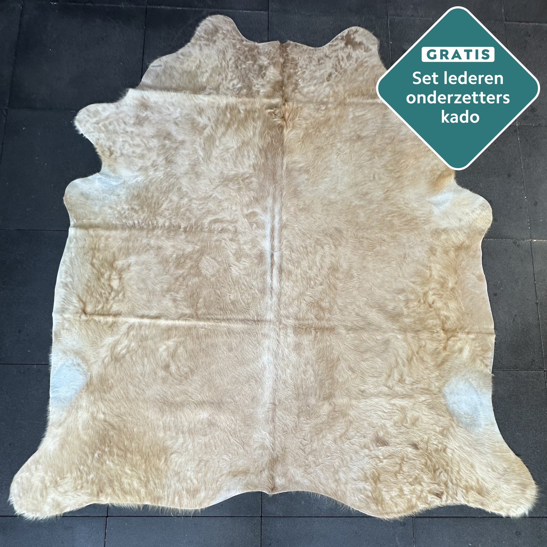 beige langharige koeienhuid
